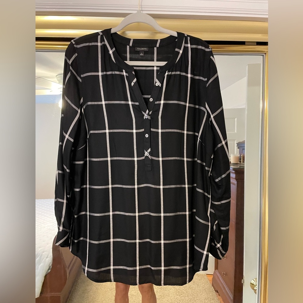 Talbots size L black shirt